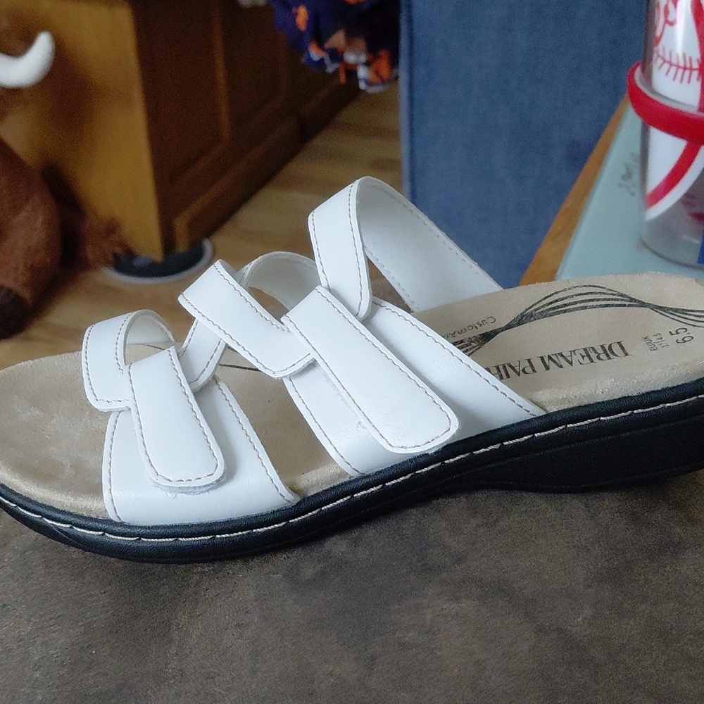 Sandles Size 6.5 - Picture 4 of 7